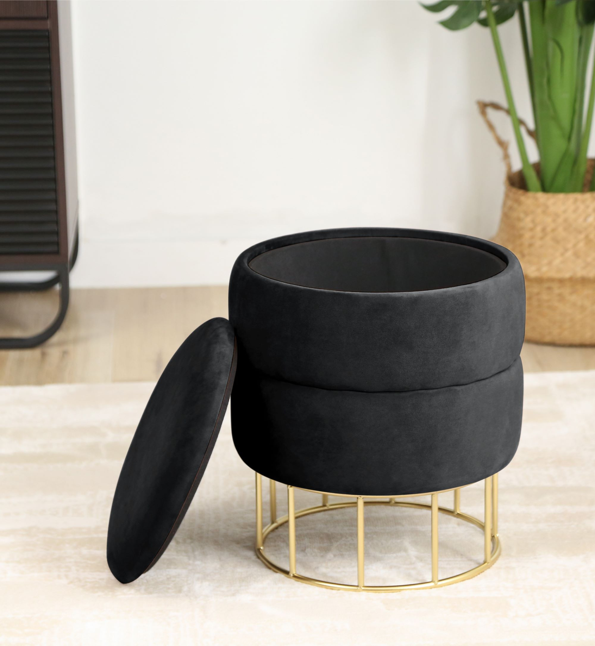 Pouf de Rangement avec Couvercle matelassé AKORD ELZA velour colour Noir hauteur 42 cm - AKORD Meubles