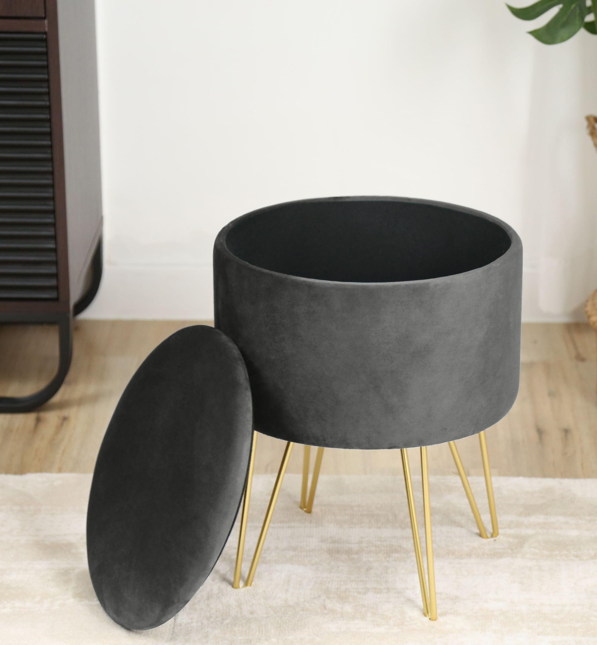 Pouf de Rangement avec Couvercle AKORD LILI velour colour Gris hauteur 45 cm - AKORD Meubles